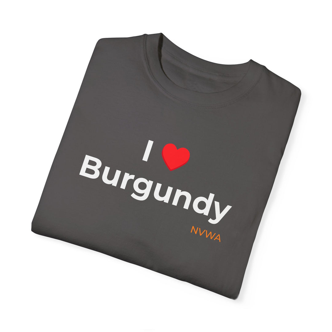 NVWA T-shirt “I ❤️ Burgundy” featuring a red heart and white text on a grey shirt, ideal for wine enthusiasts.